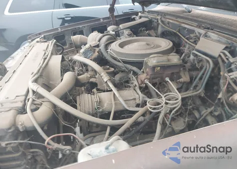 1984 Chevrolet Suburban K10 from USA, damaged, VIN 1G8EK16C9EF146600